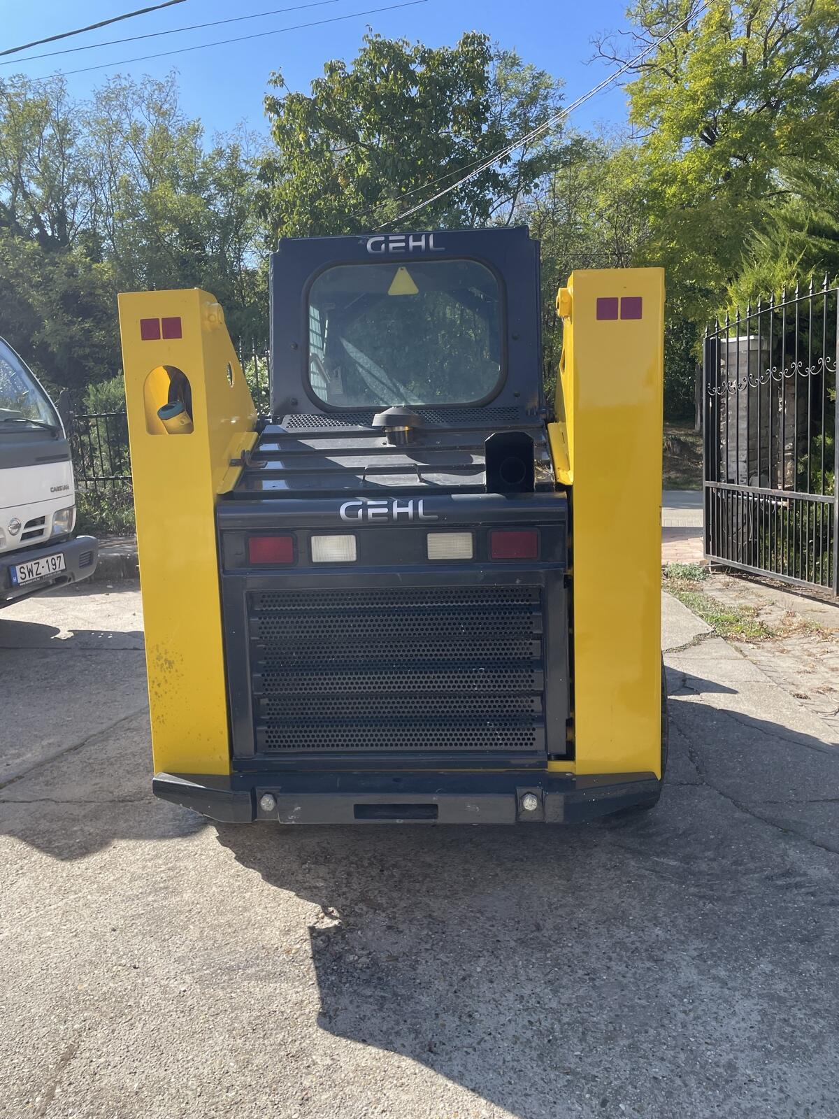 Eladó felújított Gehl SL 4635T 2