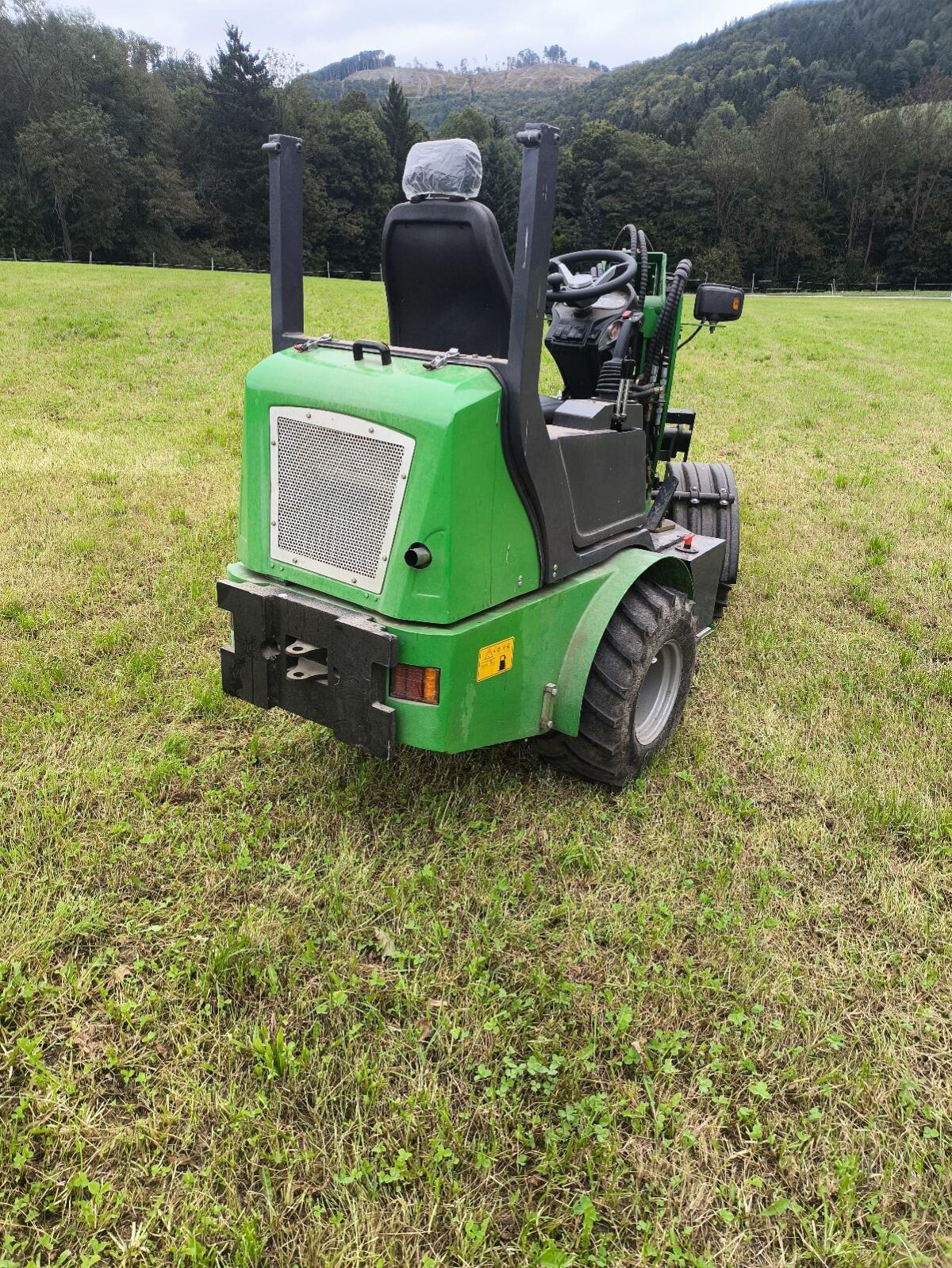 Hoftrac/Hoflader 3