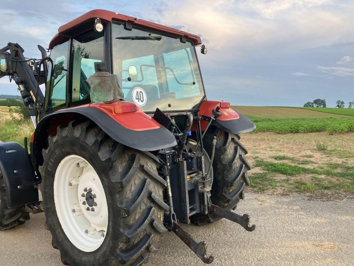 New Holland L85 3