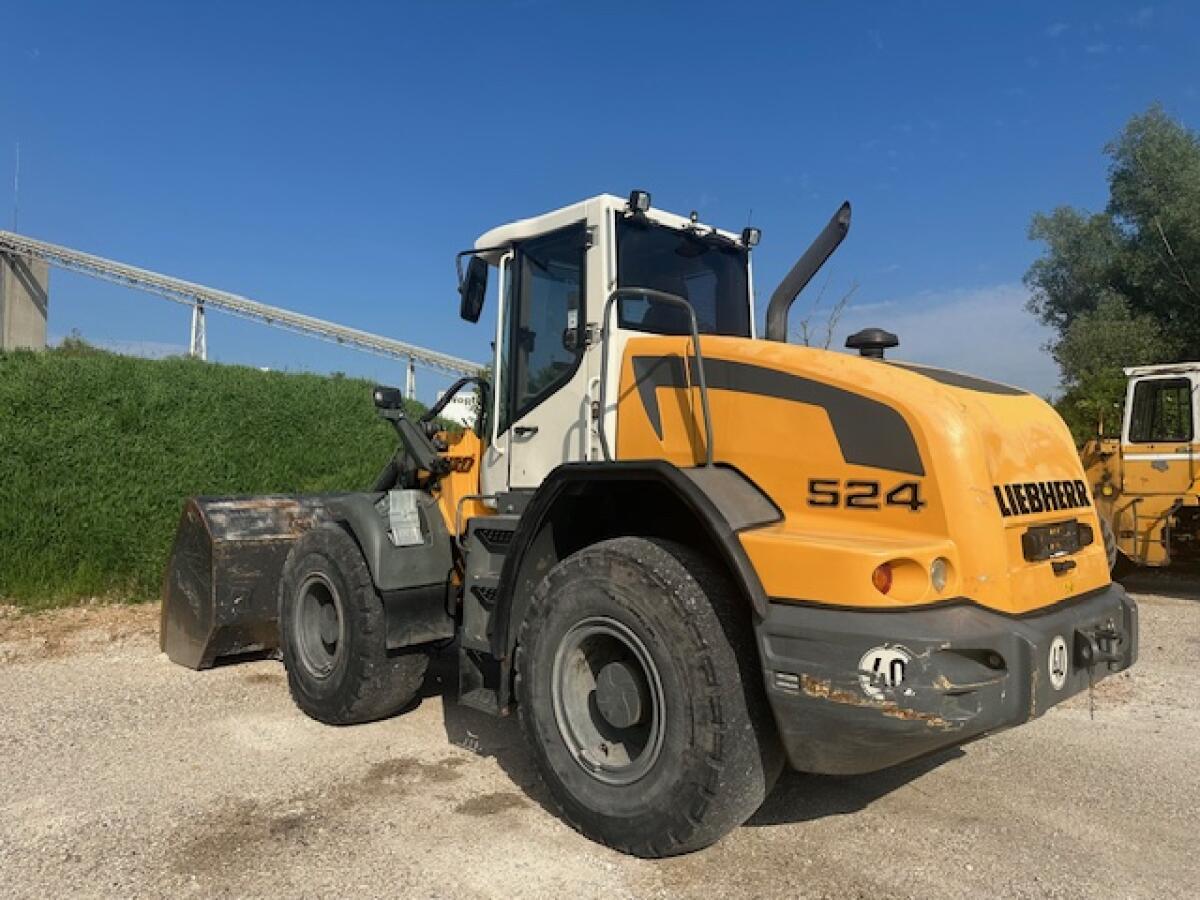 Radlader Liebherr L524 P-1266 mit Hochkippschaufel 1