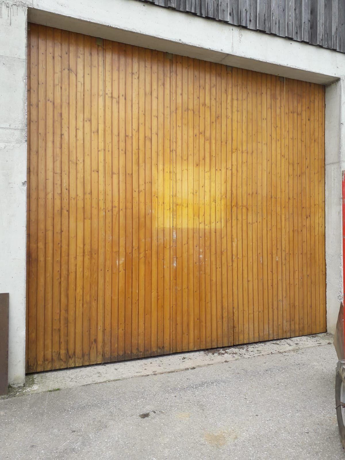Verkaufe 3 Stk. gut erhaltene innenliegende Holzschiebetore 1