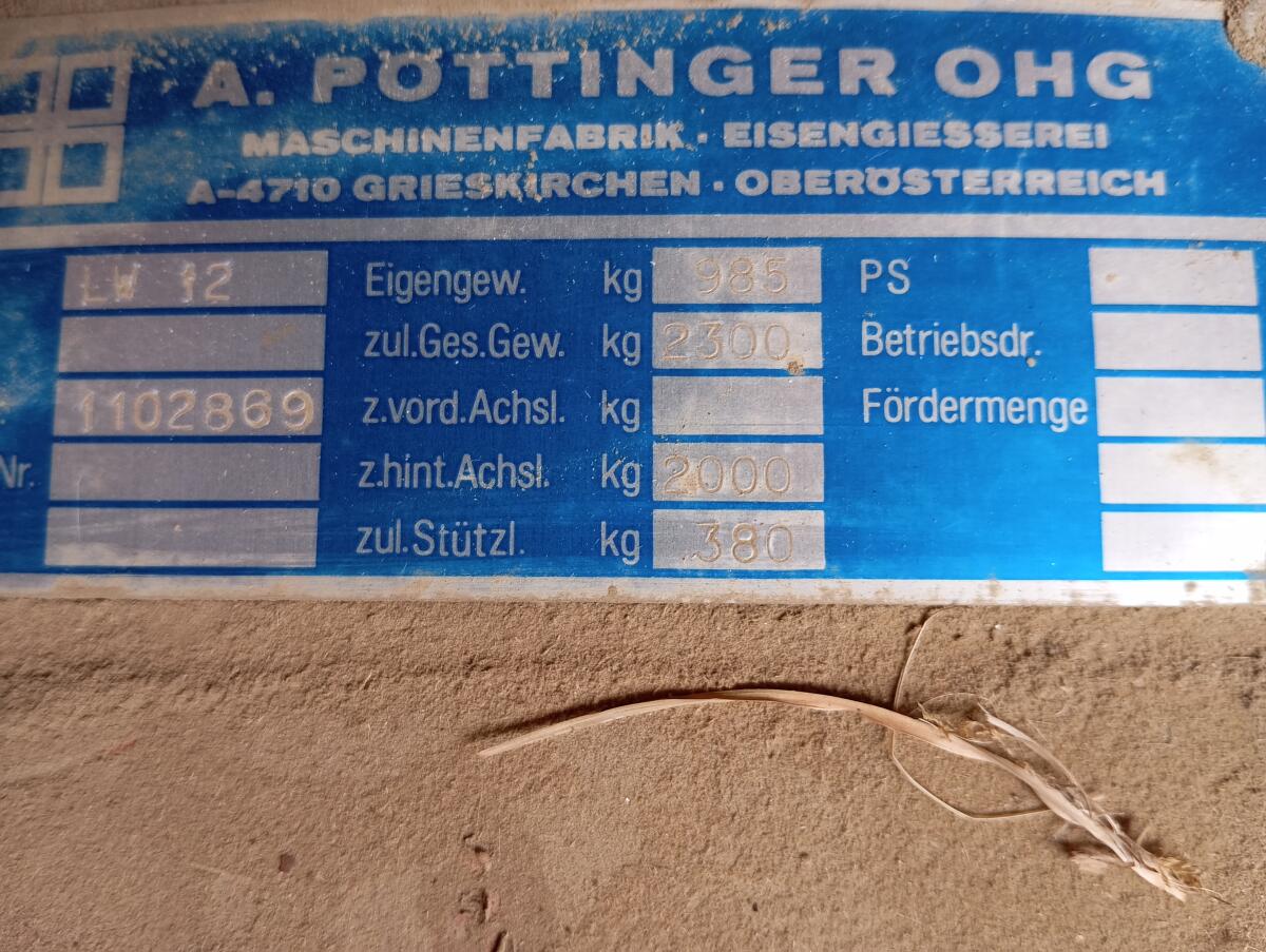 Ladewagen Pöttinger 3