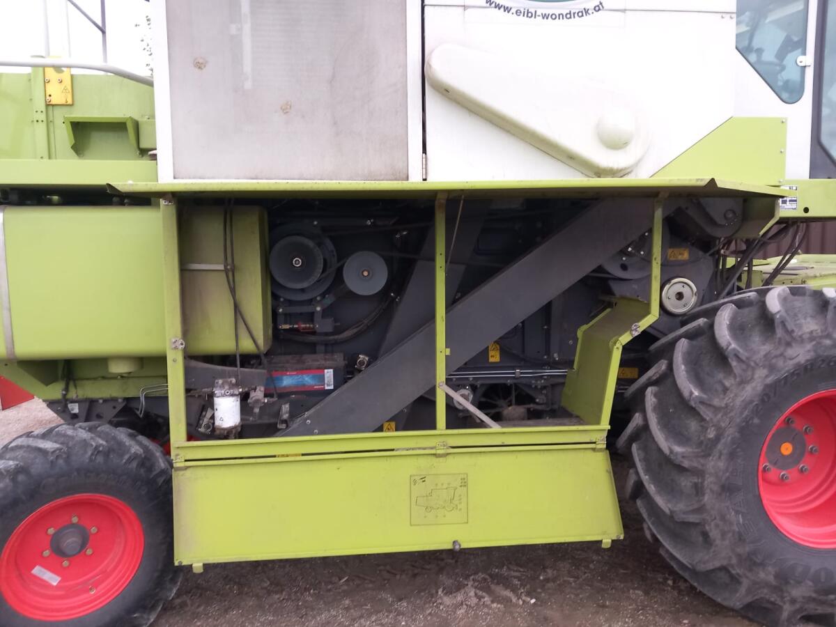 Verkaufe Mähdrescher CLAAS DOMINATOR 150 2
