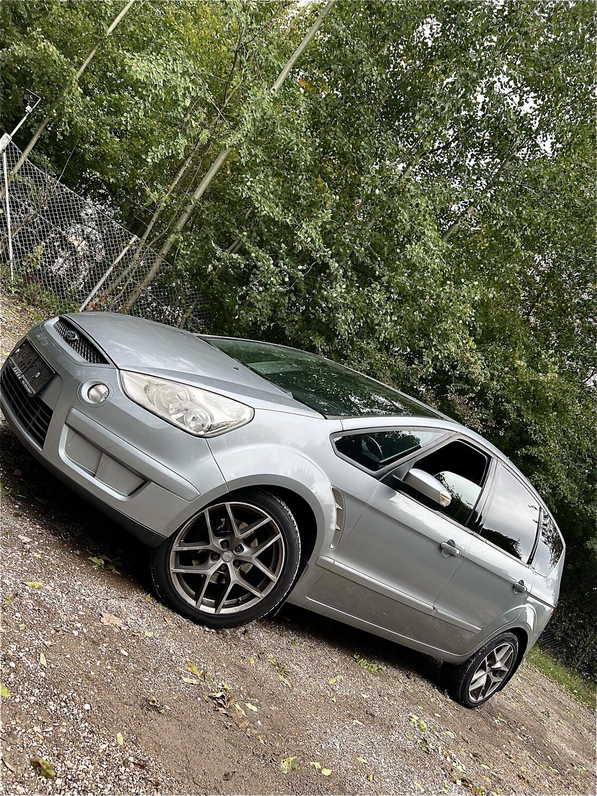 Ford S-MAX TREND 2.0TD neues Pickerl 2