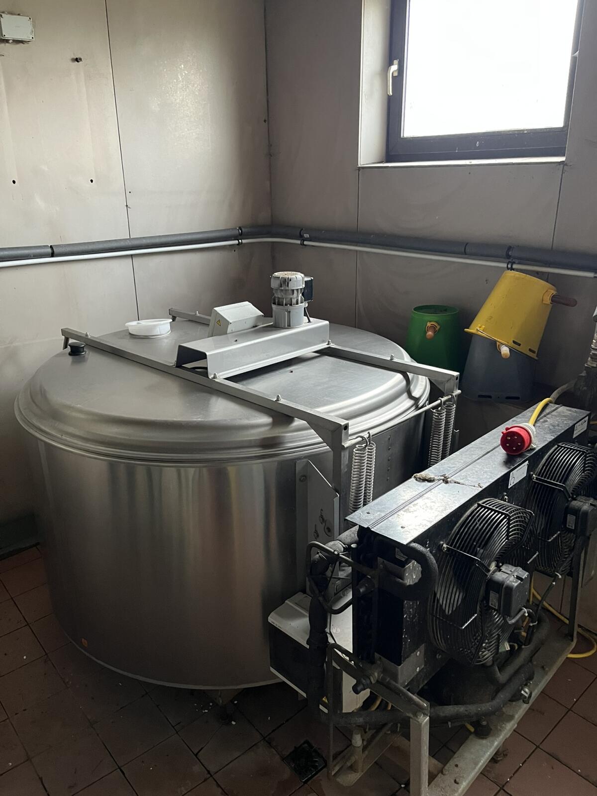 Gea-Westfalia Milchtank mit Kühlaggregat 1