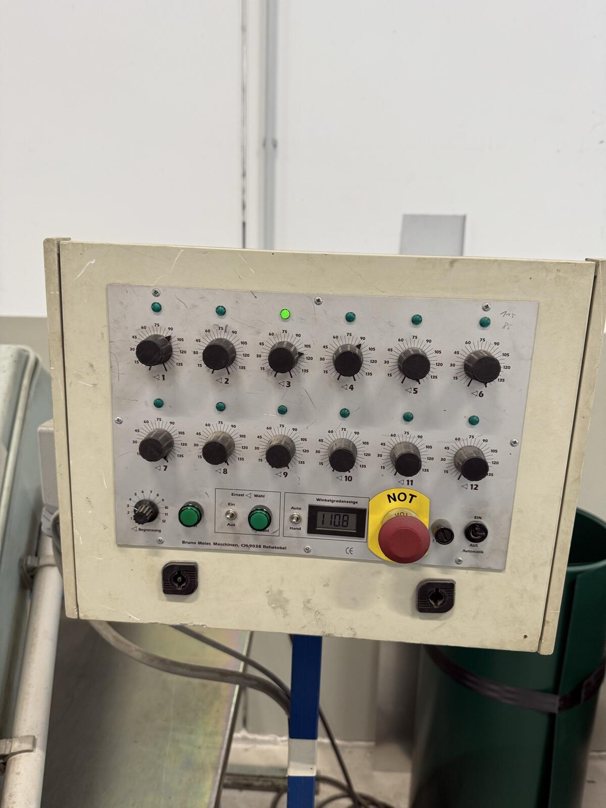 Schwenkbiegemaschine 6 m Zako 1,5 mm Stahl 3