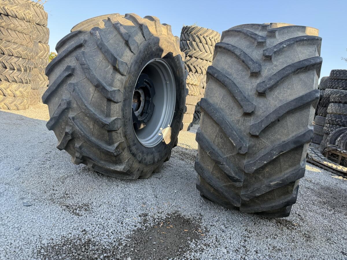 Traktor Räder 900/60R42 Trelleborg mit Felgen und Radgewicht 2