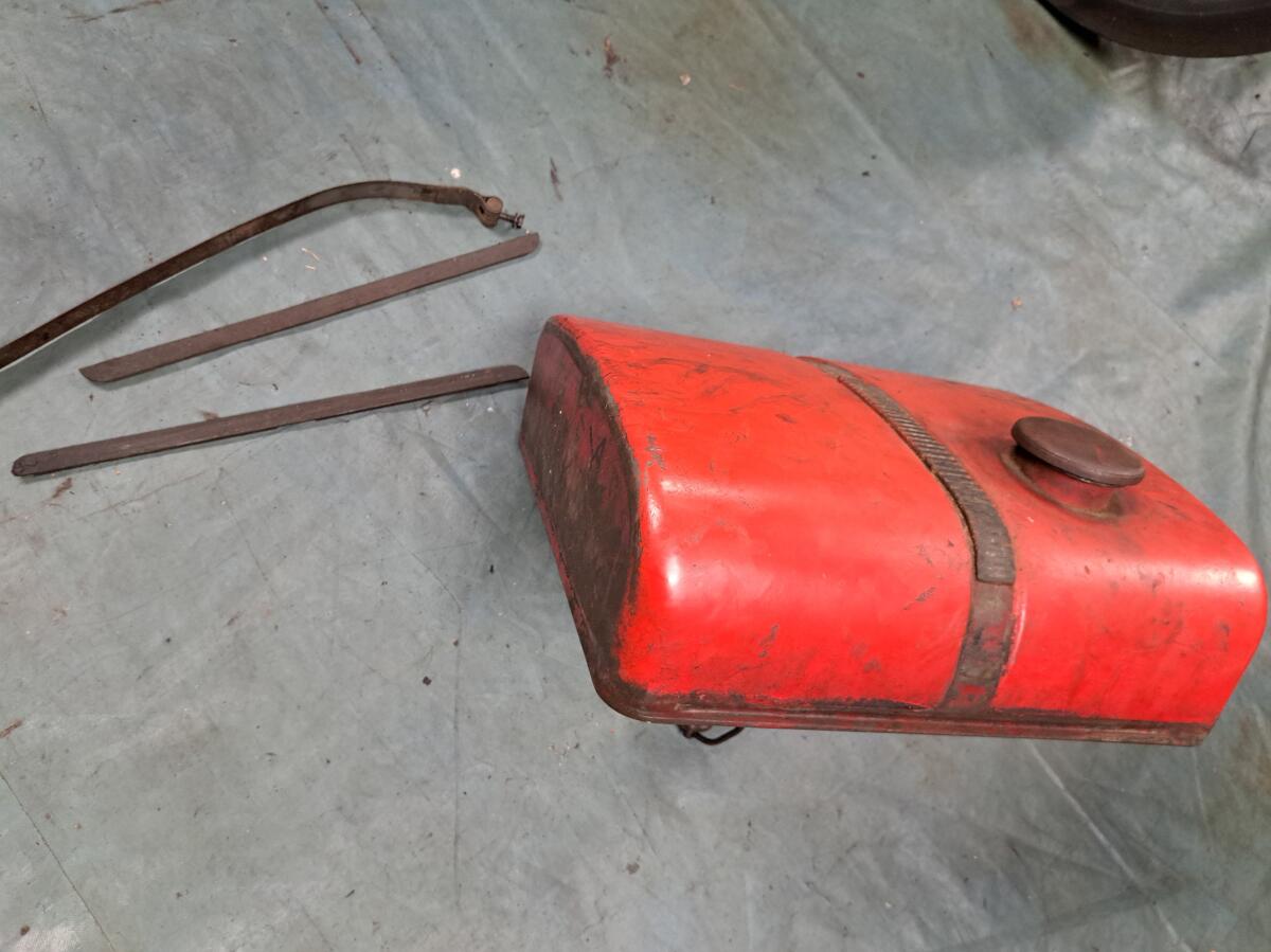 Treibstofftank Steyr T80/84 3