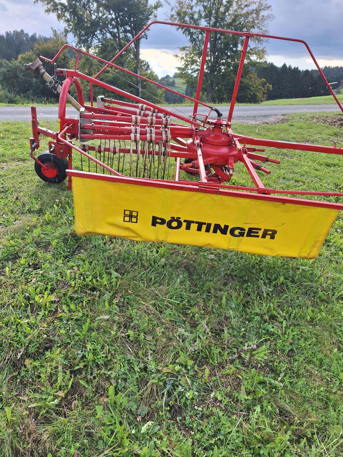Pöttinger Schwader TOP 340U 1