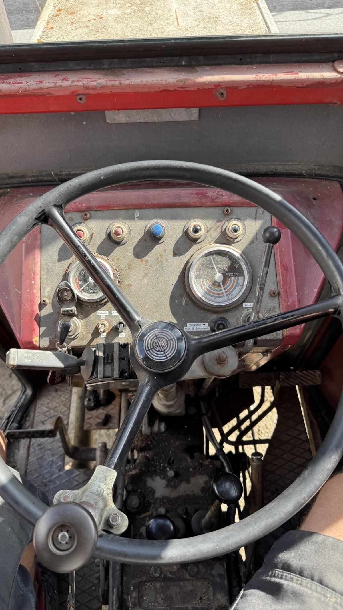 Steyr 40 Allrad mit Frontlader 3