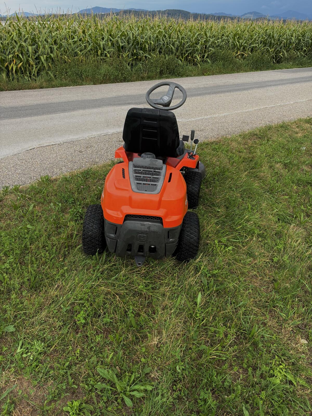 Husqvarna Rider 112C 2