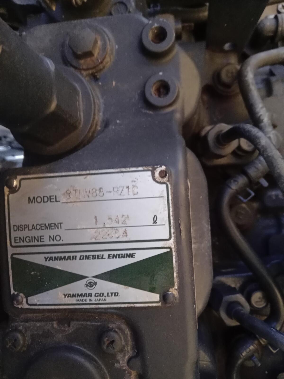 YANMAR Motor 3TNV88 3 Zylinder in gutem Zustand 2