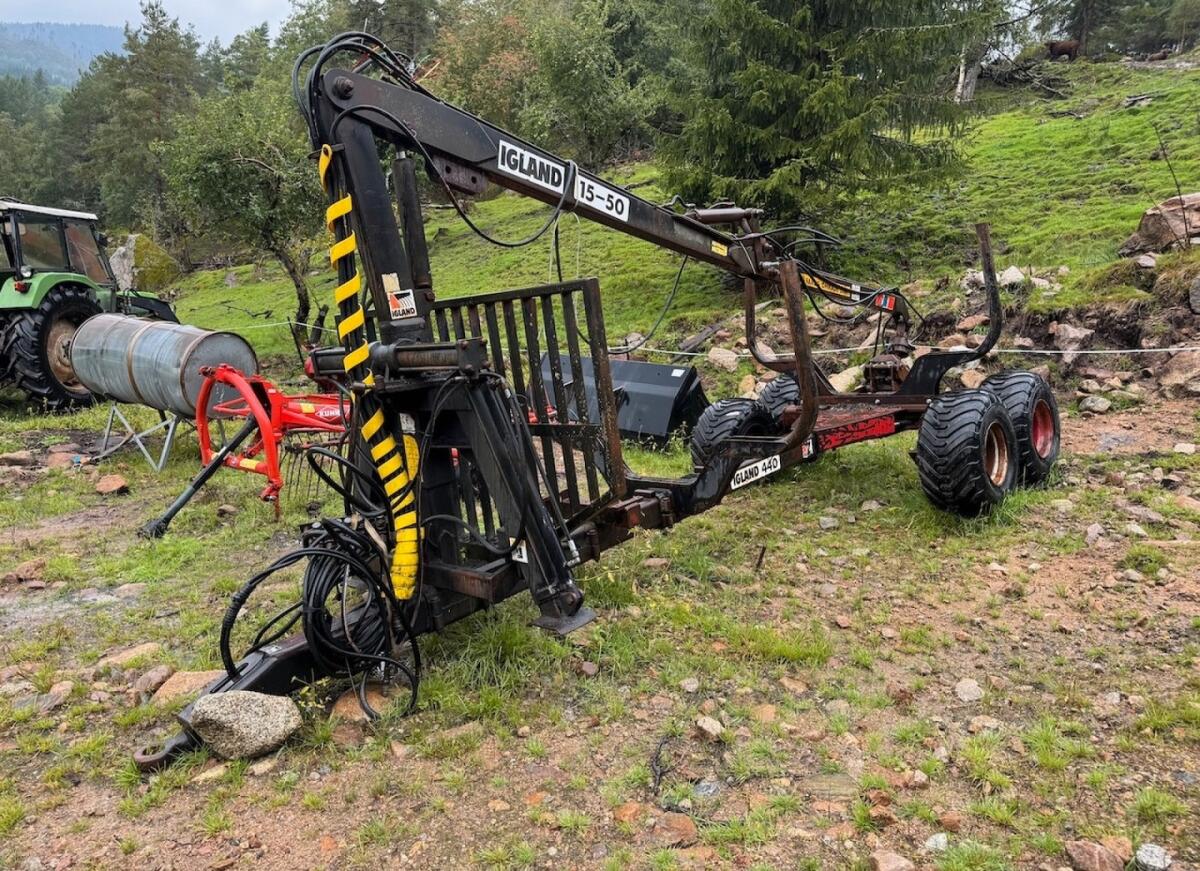 Igland 440 Forstanhänger mit 15-50 Kran 2