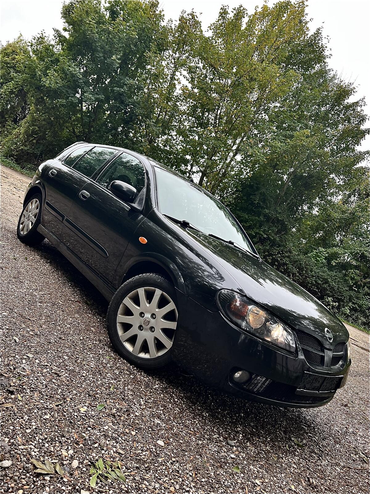 Nissan Almera 2.2 Diesel mit Pickerl 1