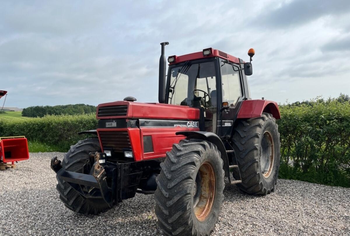 Case International 1255 XL 1