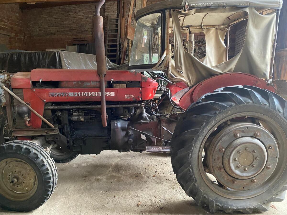 Massey Ferguson 65 Traktor 1