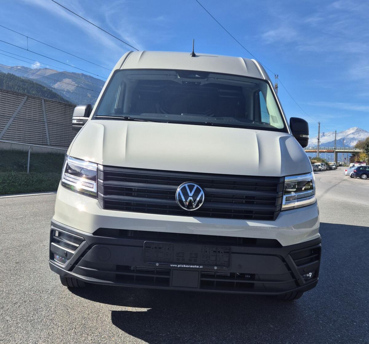 VW Crafter 35 Kastenwagen L3H3 TDI 4Motion Neufahrzeug 2