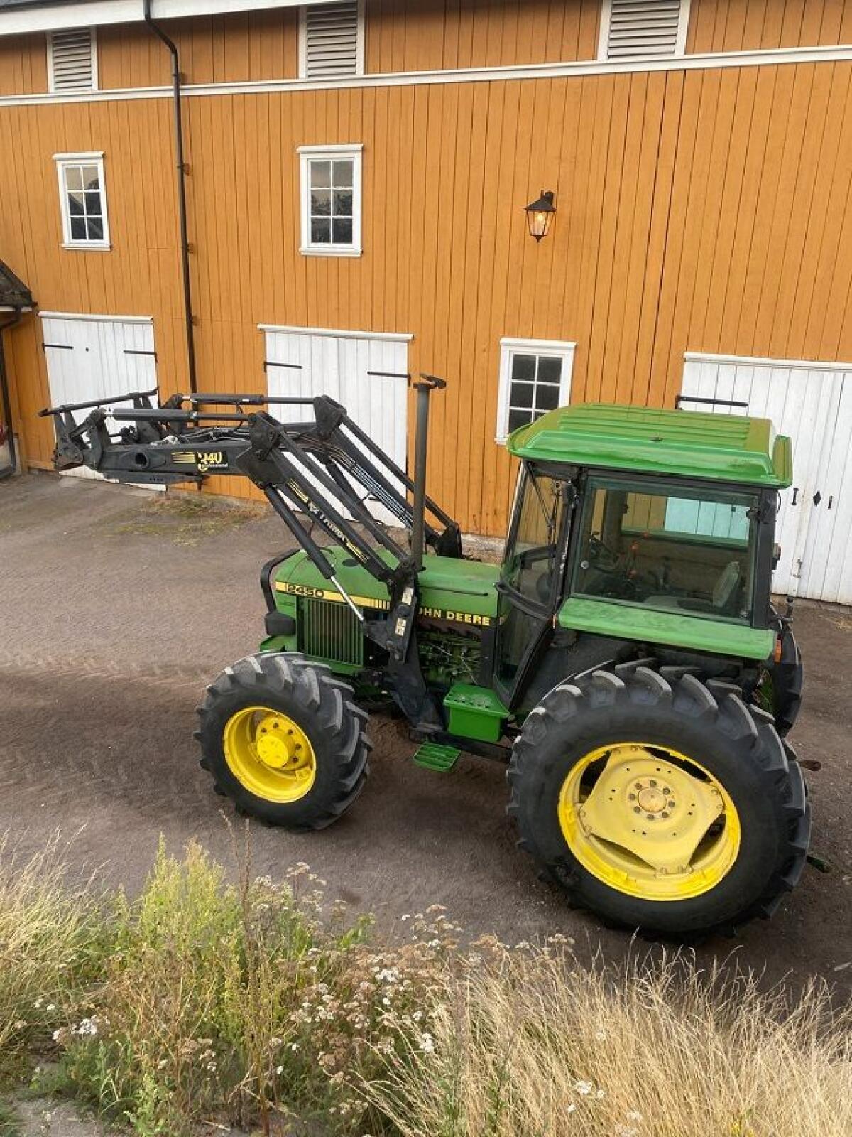 John Deere 2450 2