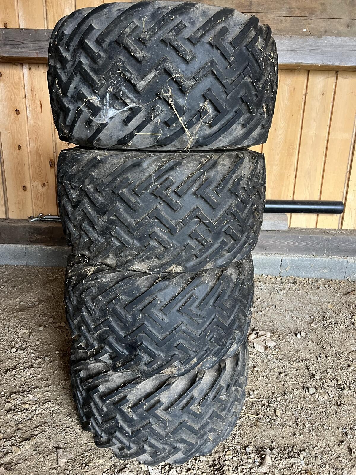 Reifen gebraucht, Terraprofil 1