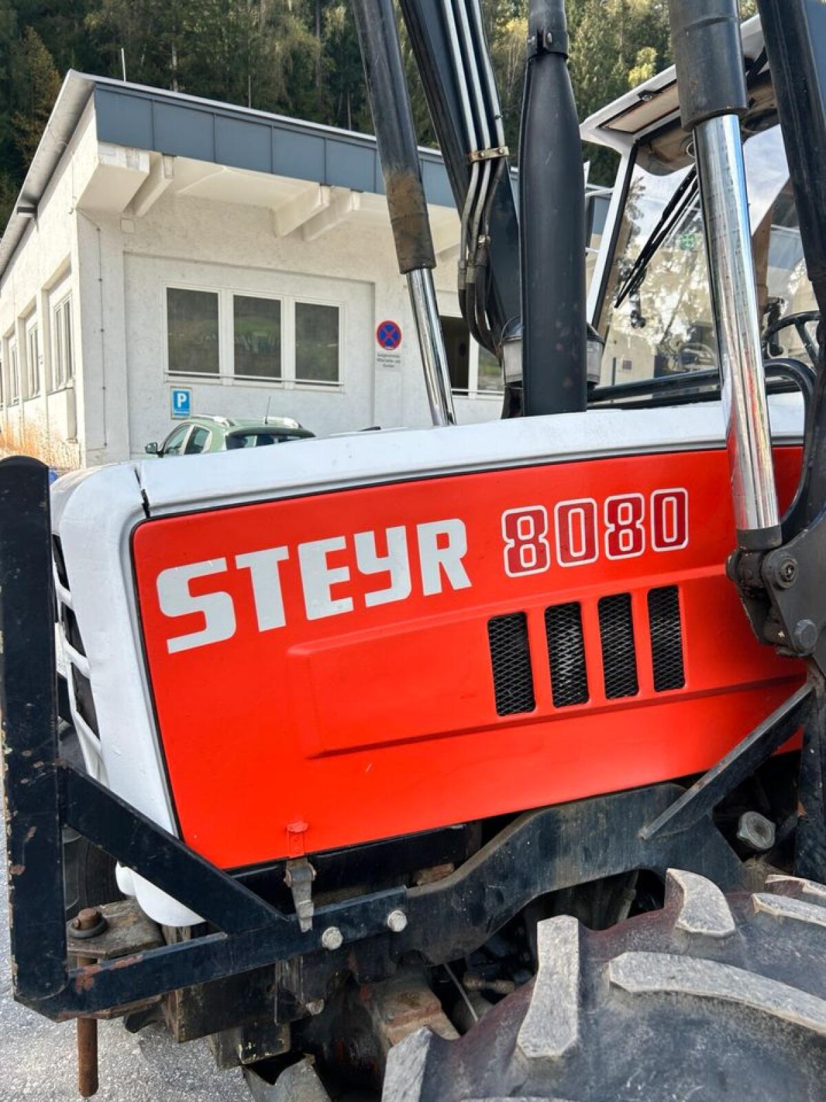 Steyr 8080 mit Frontlader 3