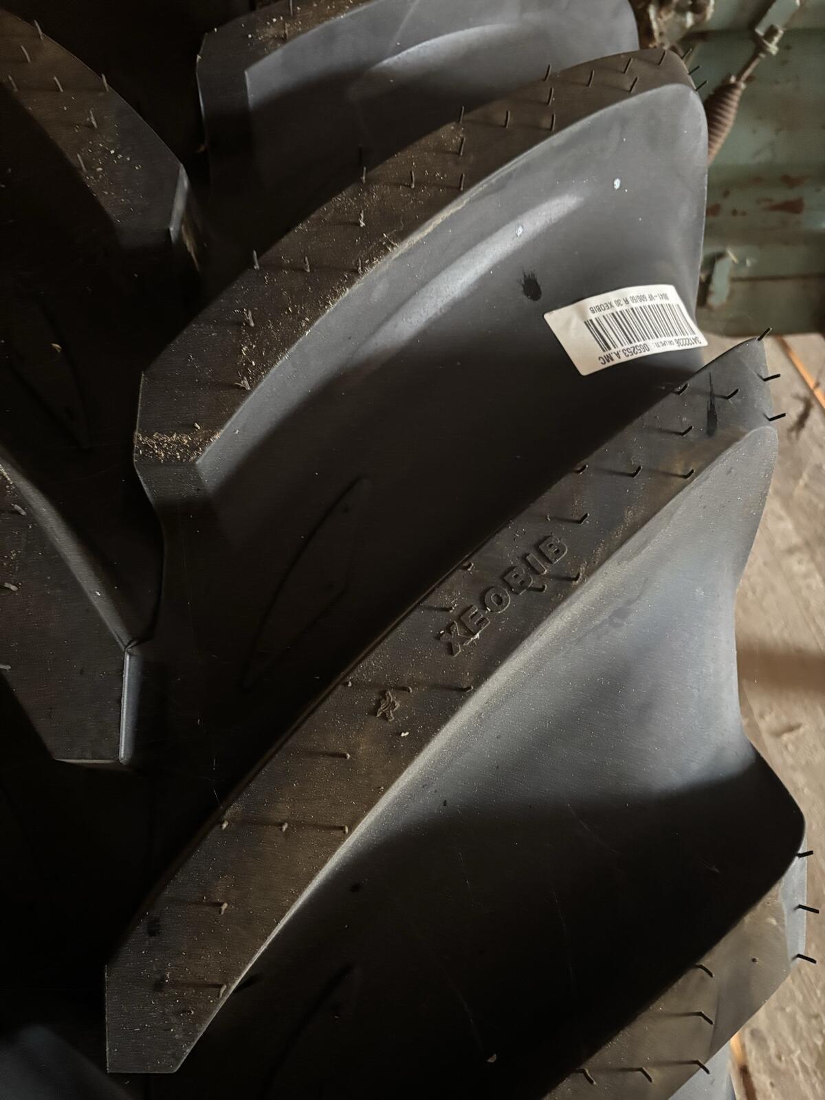 Komplett neuer Michelin Xeobib Reifen 2