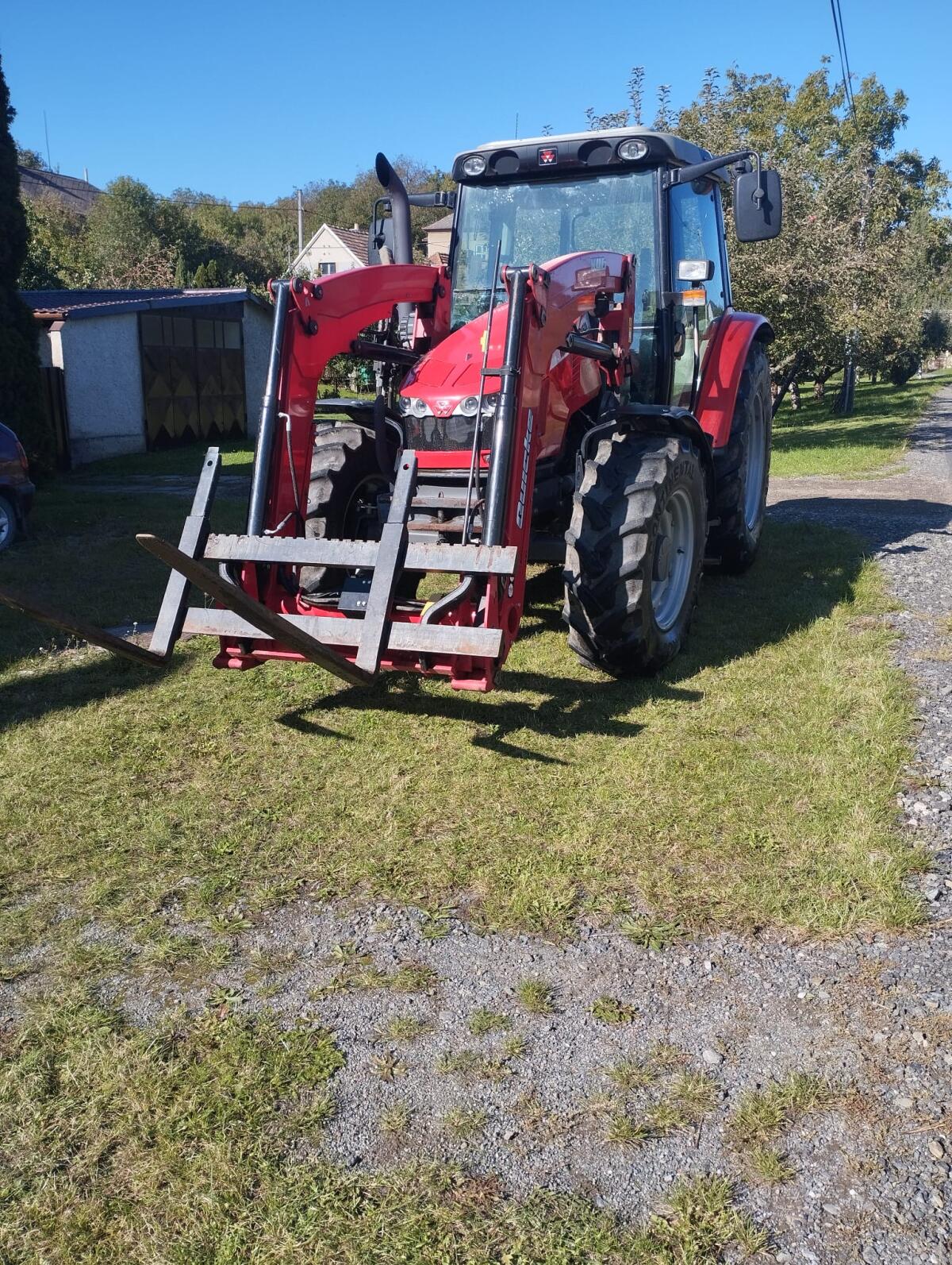 Massey Ferguson 5410 2