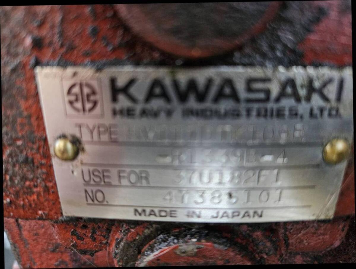 Mitsubishi Motor mit Hydraulikpumpe 2