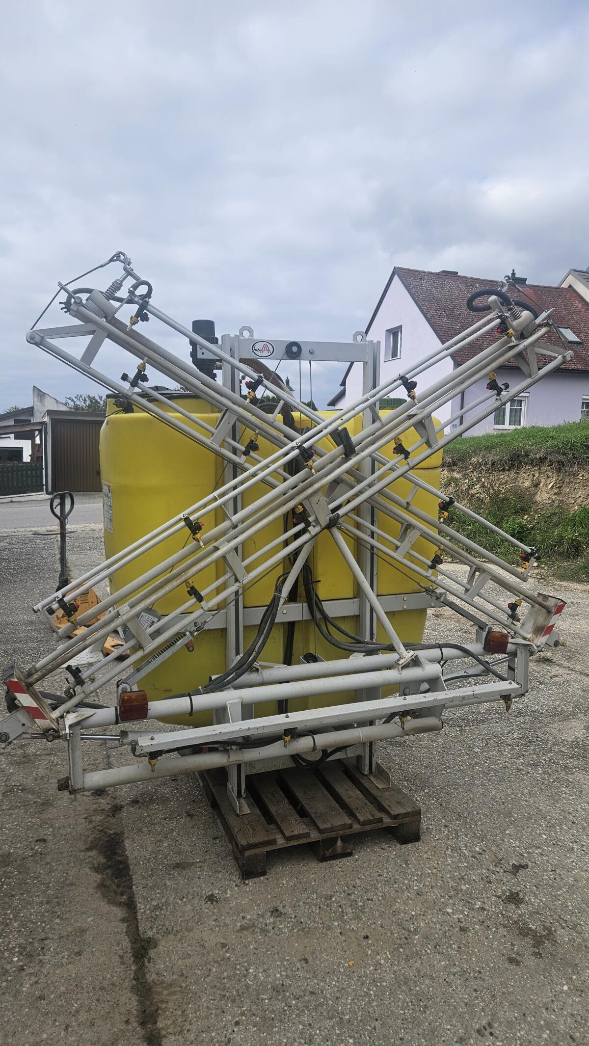 Feldspritze 12 m hydr. klappbar 2