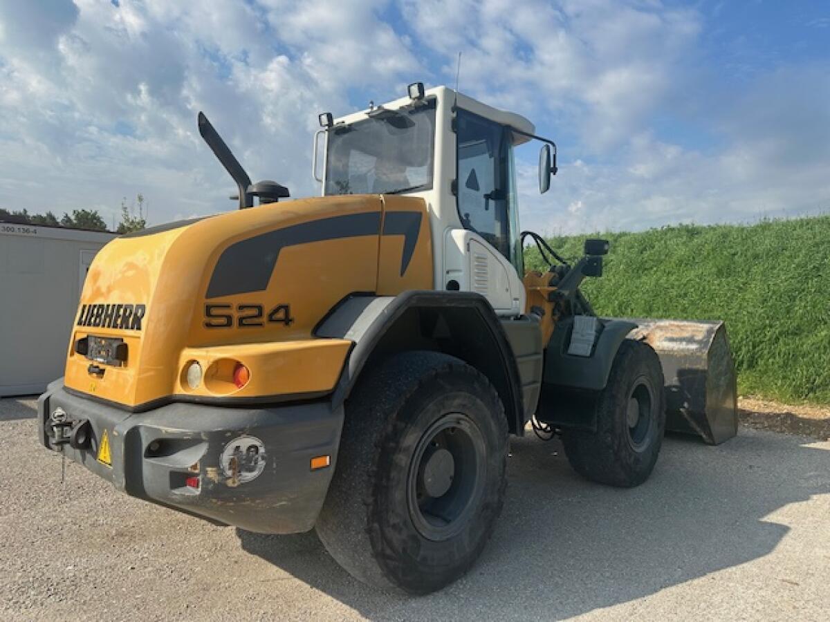 Radlader Liebherr L524 P-1266 mit Hochkippschaufel 2