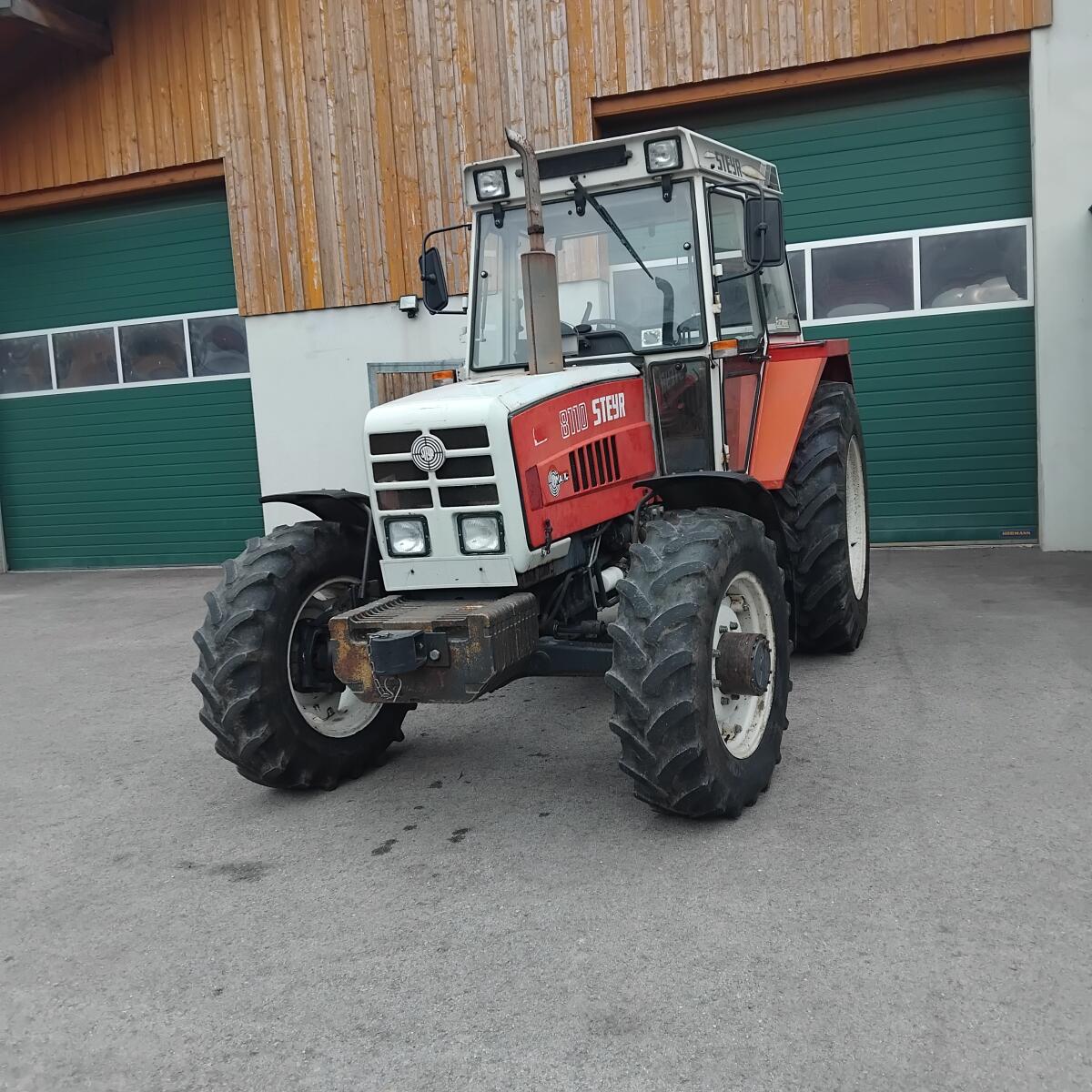 Steyr 8110A 1