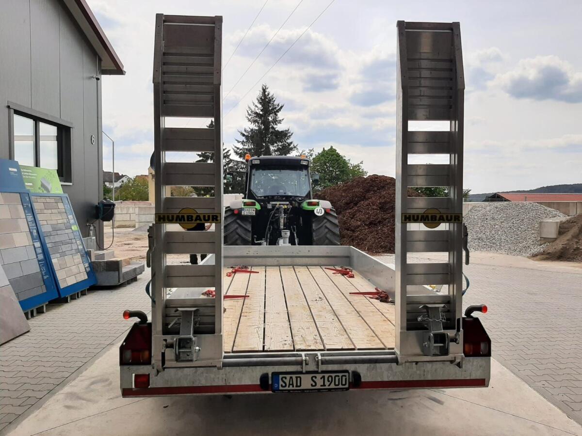 Baumaschinentransporter Humbaur 3