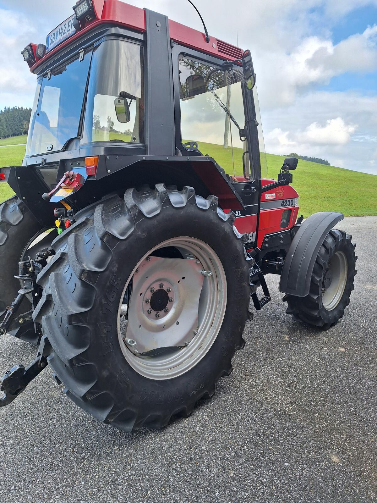Case 4230 Traktor 3