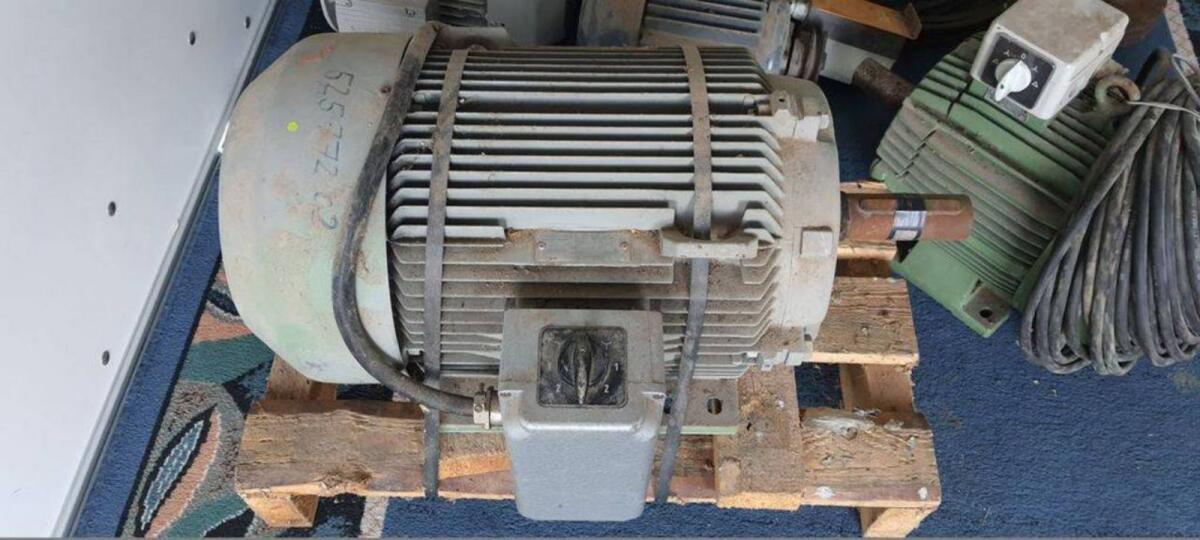 Neuer Siemens Dahlander-Elektromotor mit Dahlander-Schalter 1