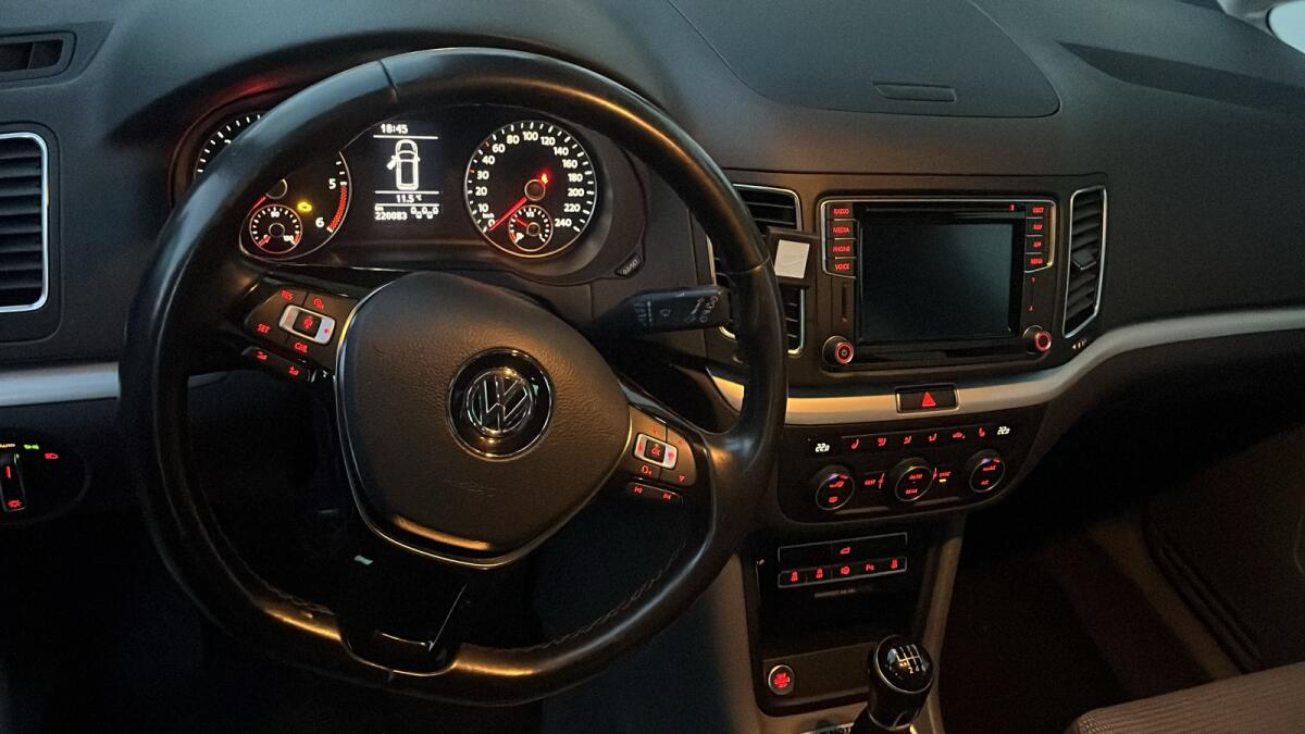 VW Sharan 2018 3