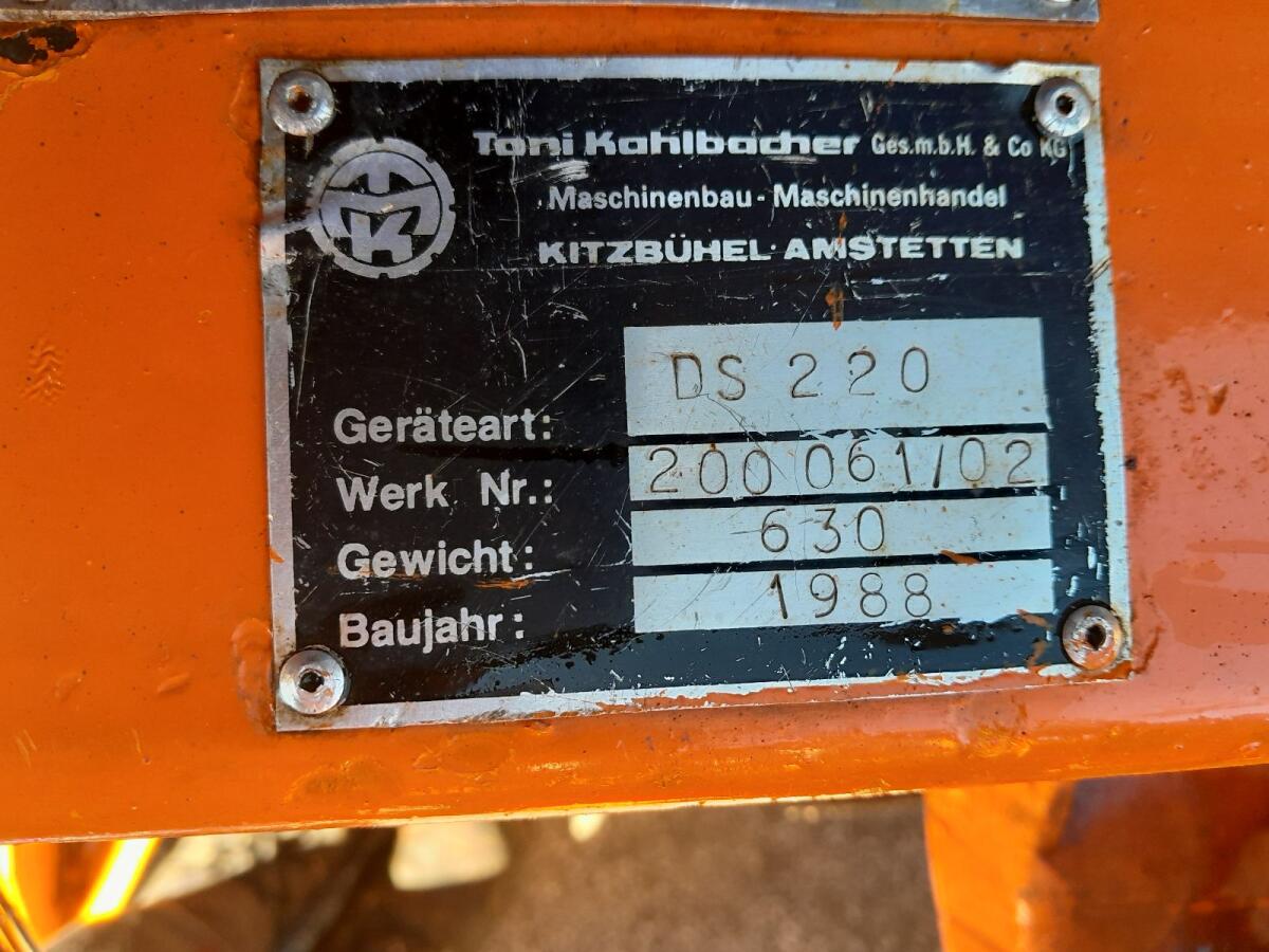 Schneepflug Kahlbacher DS 220 2