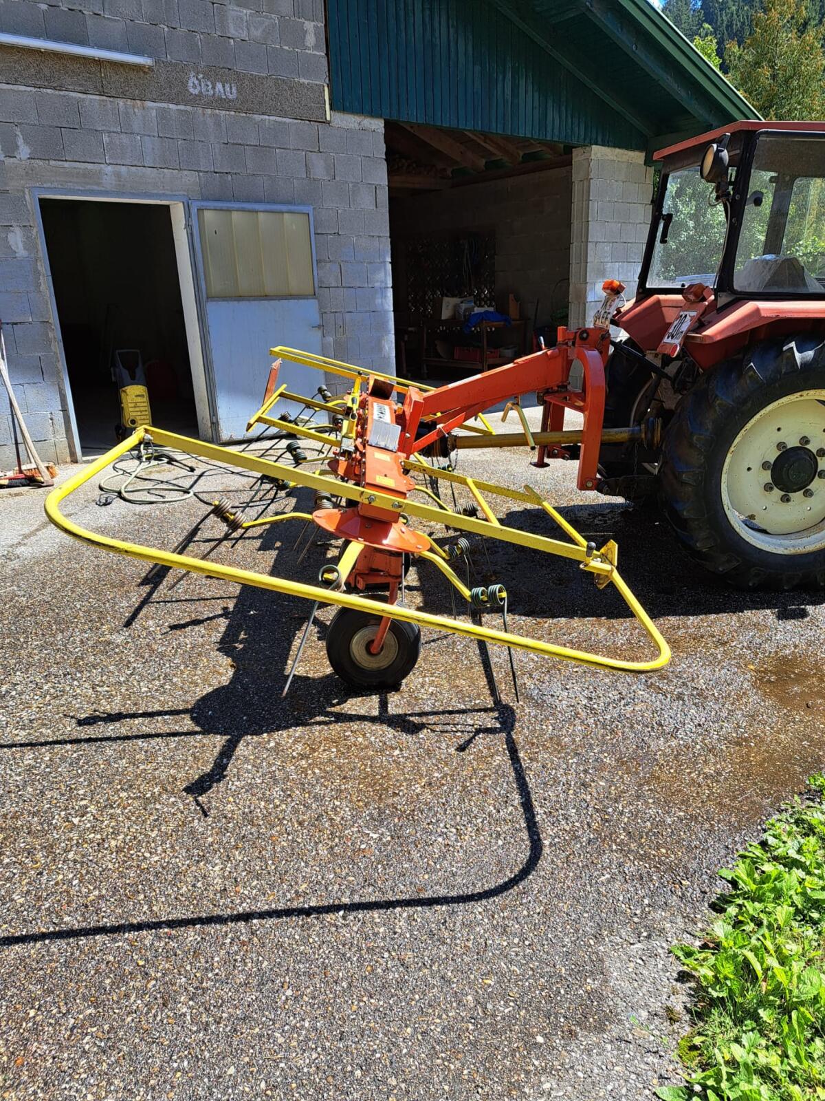Kreisler Unifarm CW440 und Schwader Unifarm CR300 3