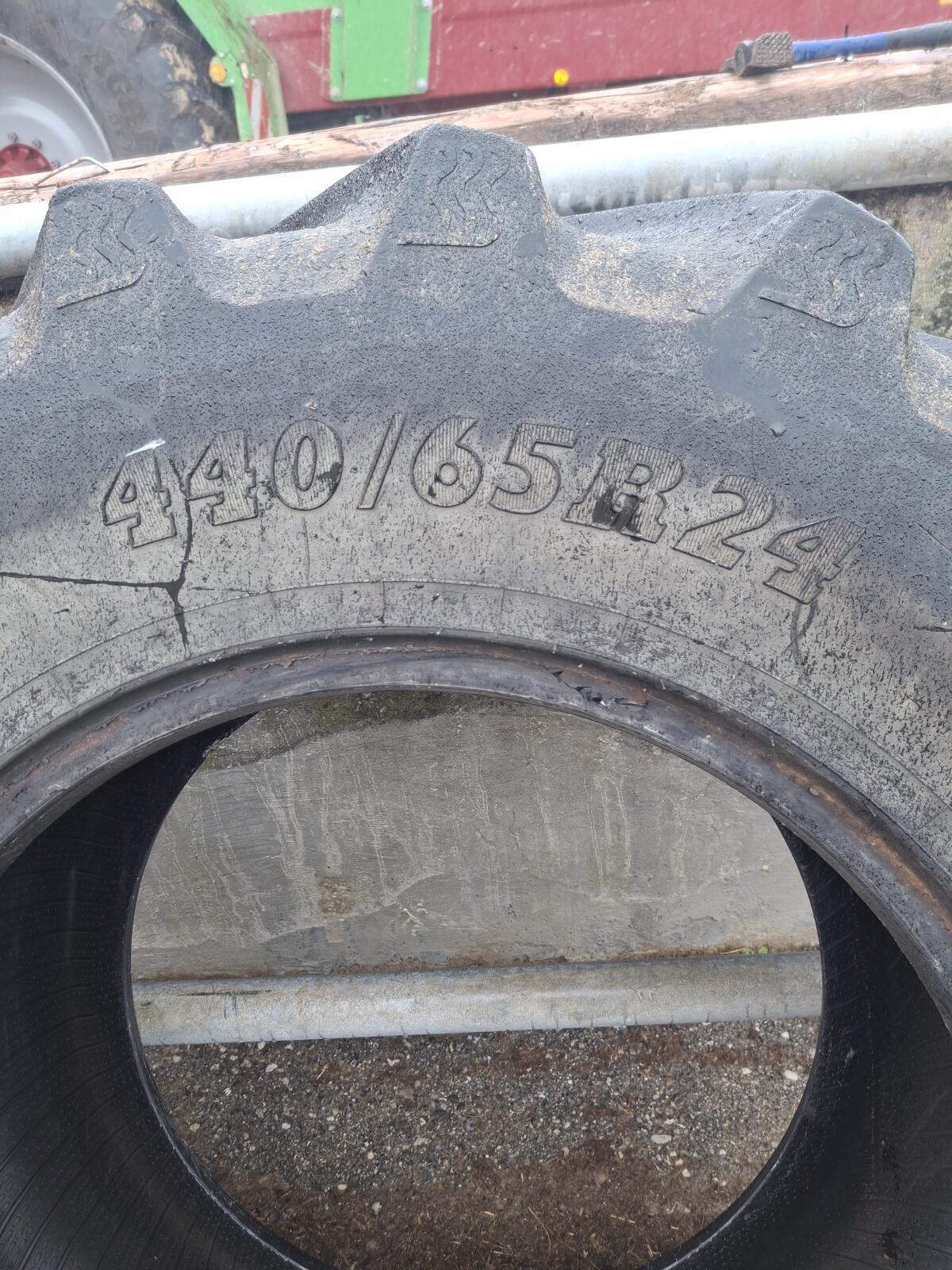Traktorreifen 440/65 R24 1