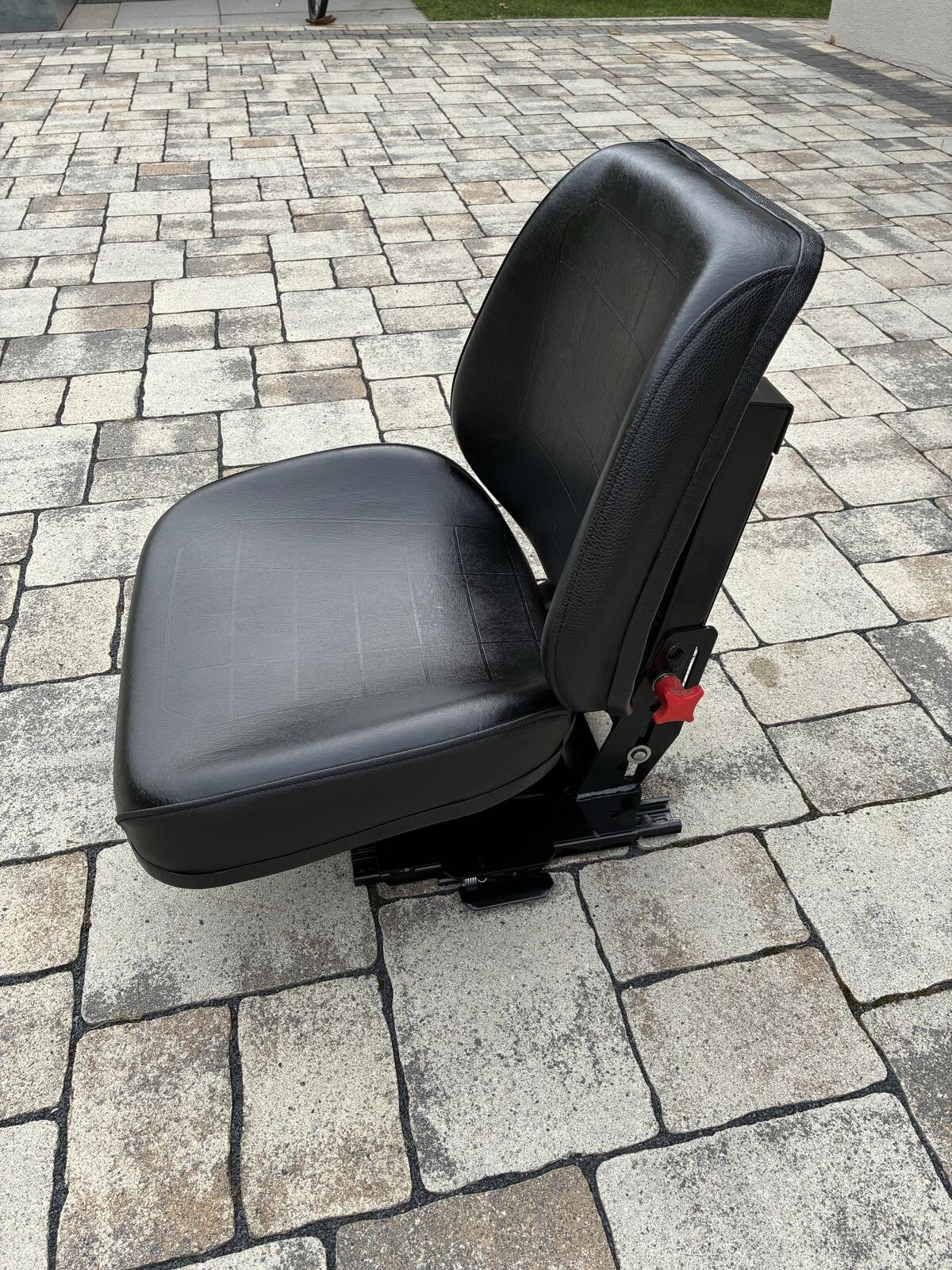 Traktorsitz Klepp 1050E 3