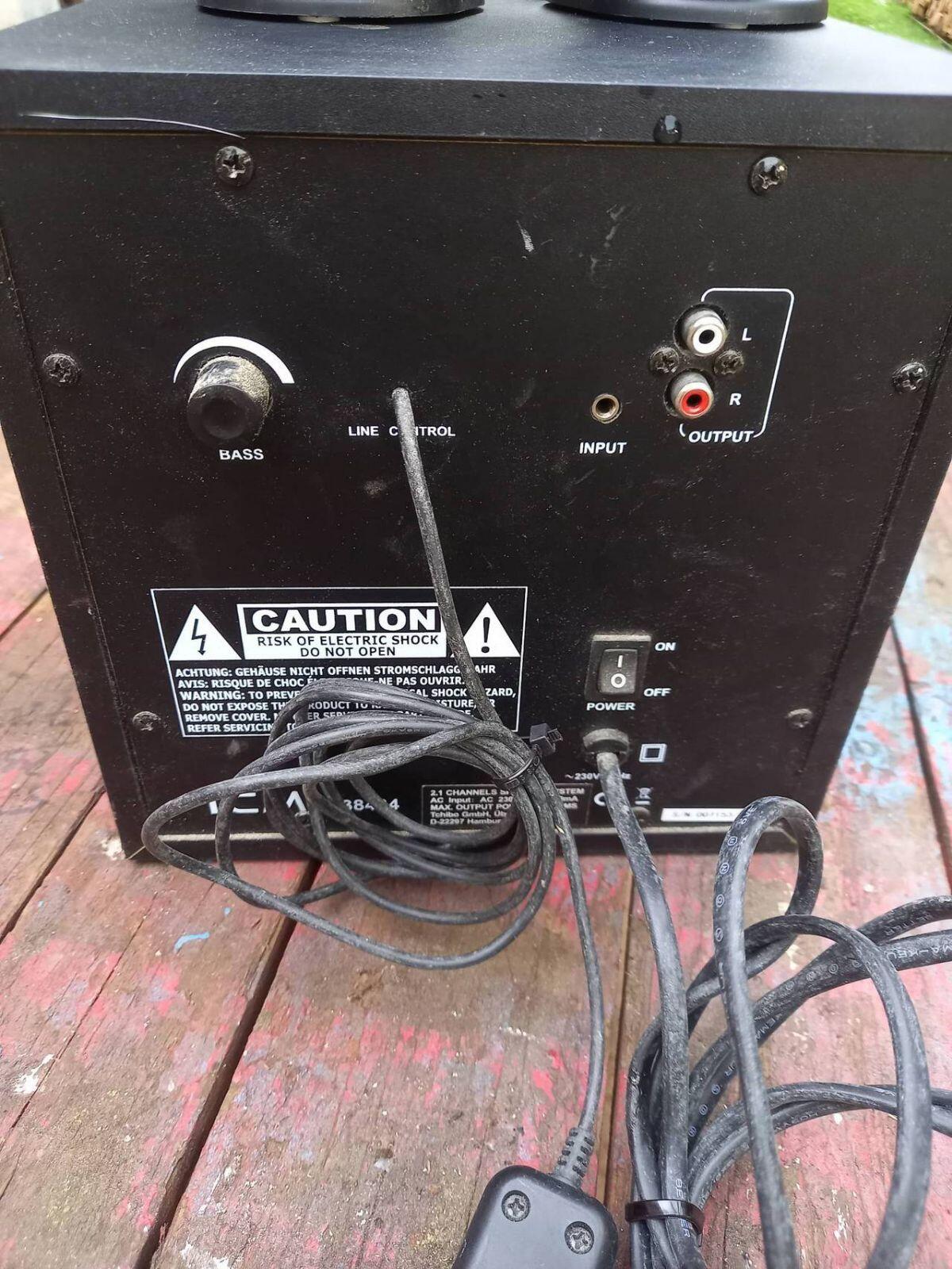 Subwoofer mit 2 Lautsprechern 2