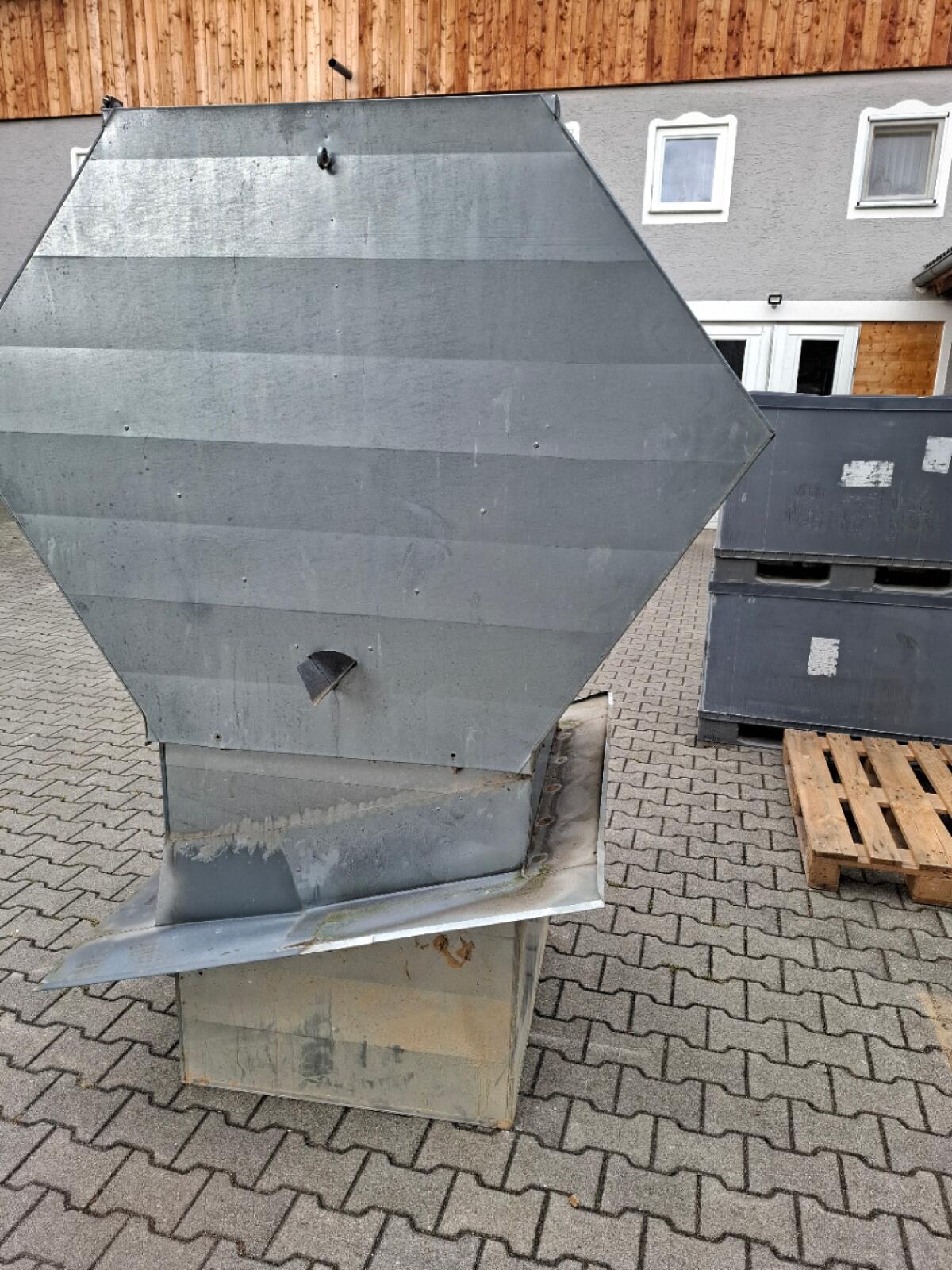 Deflektorhaube Dach 1