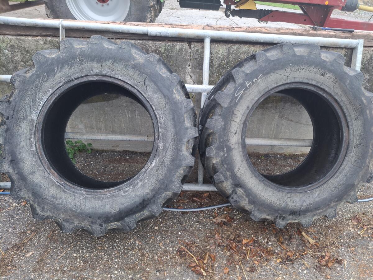 Traktorreifen 440/65 R24 3