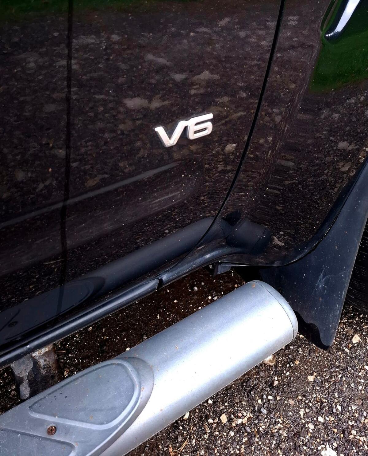 Nissan Navara V6 2