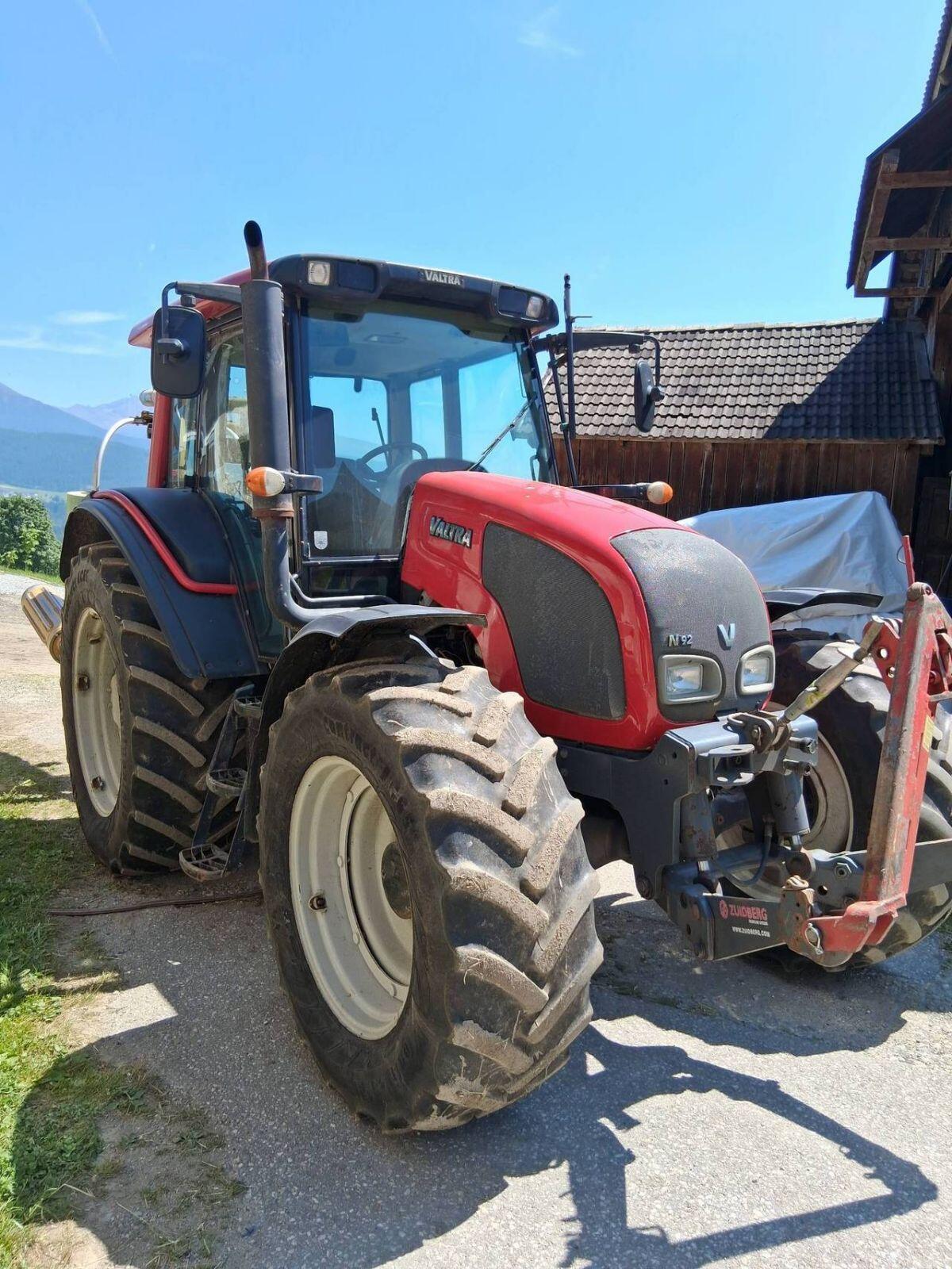 Valtra N92 2