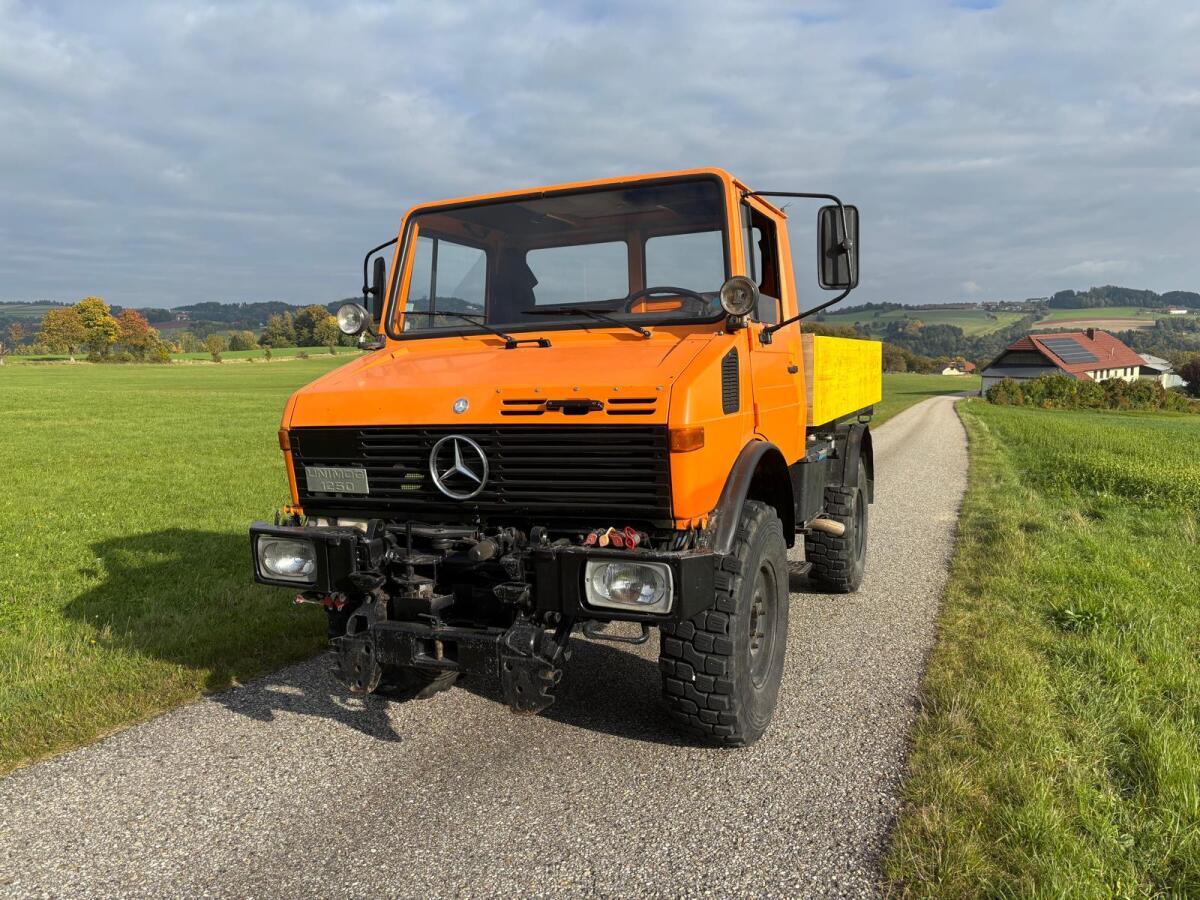 Unimog 1250 Turbo 424 Zugmaschine 1