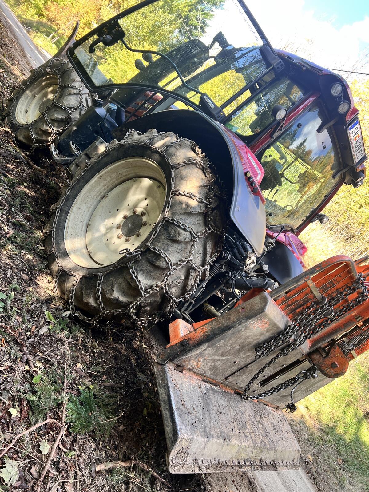 Valtra N124 3