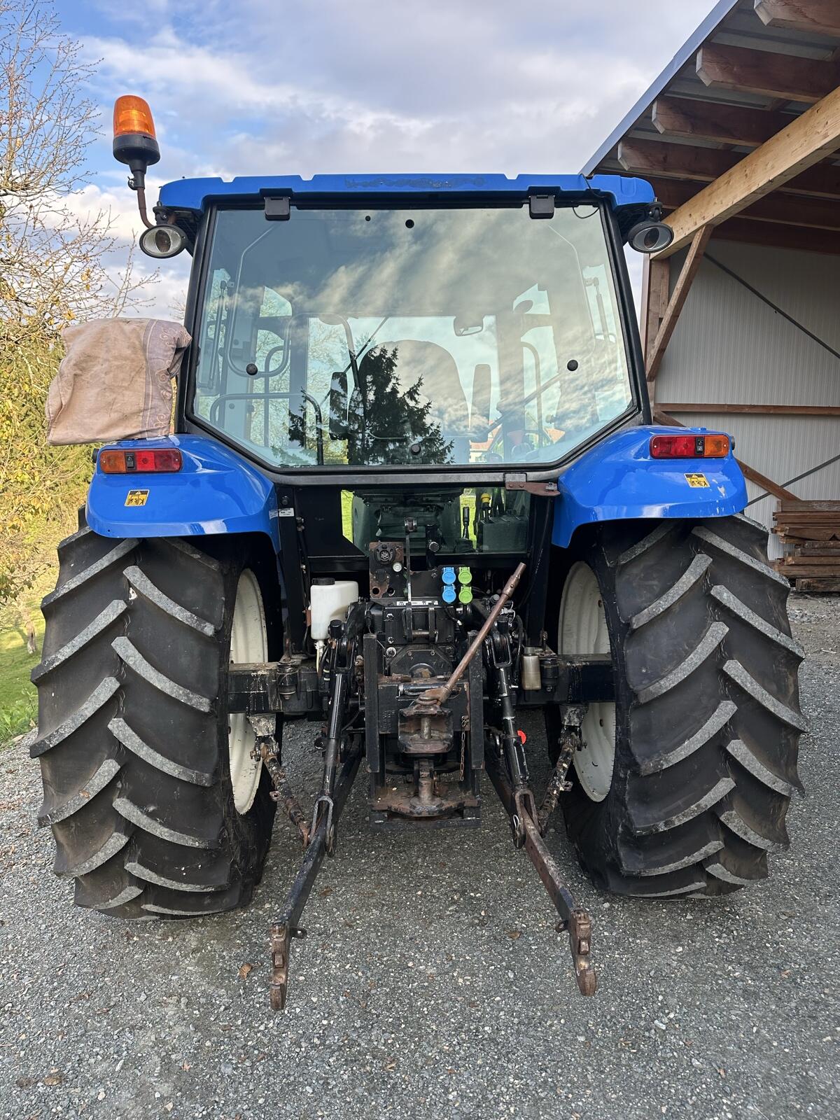 New Holland T5060 3