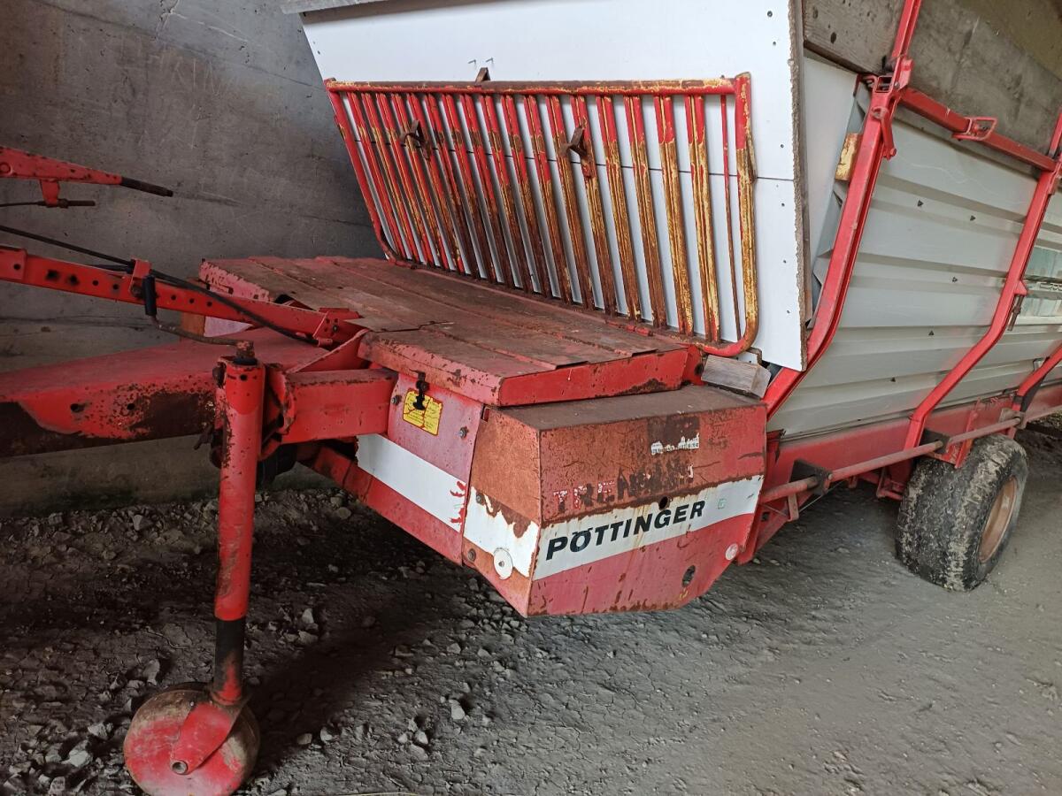 Häckselwagen Pöttinger 2