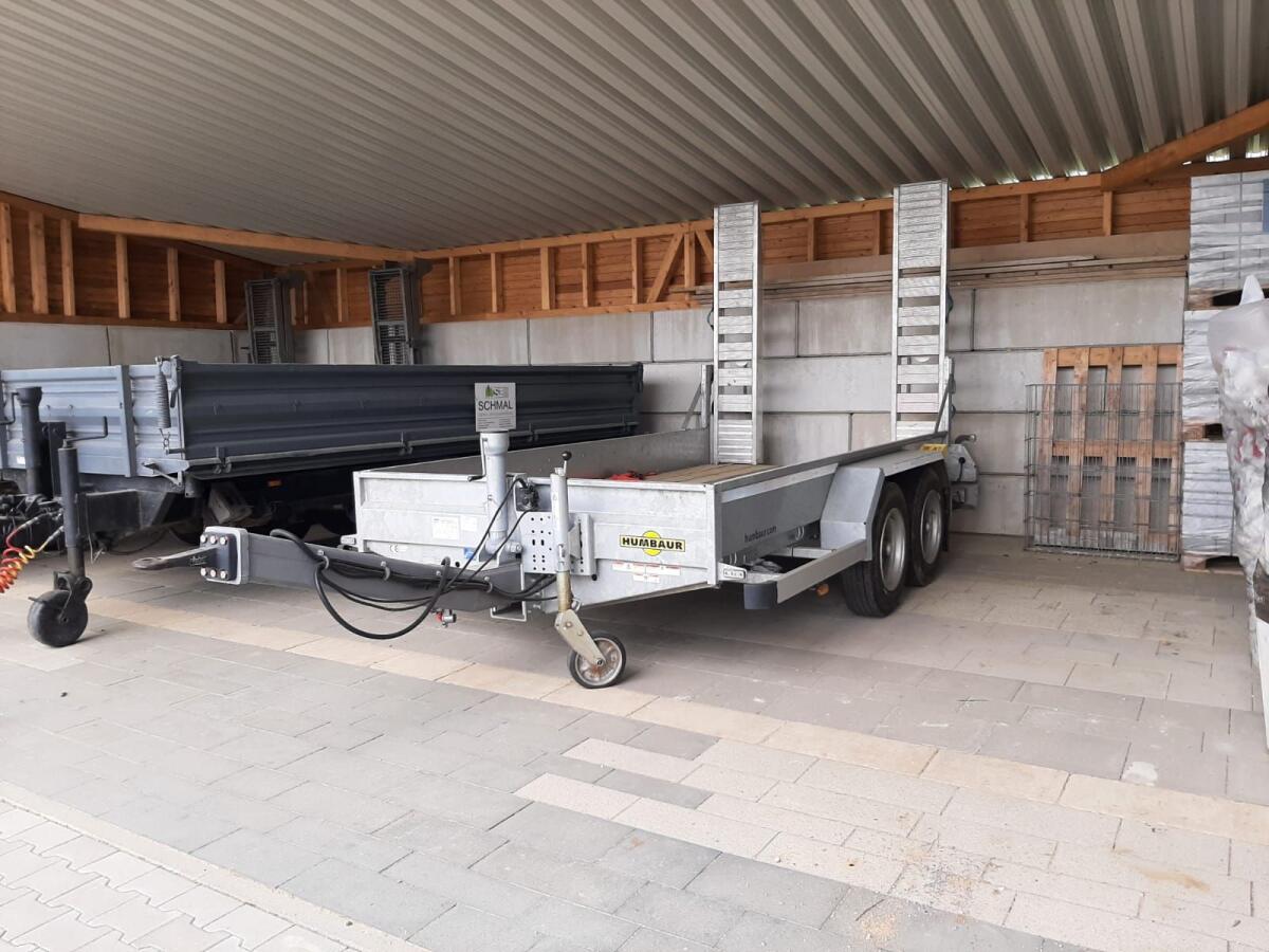 Baumaschinentransporter Humbaur 1