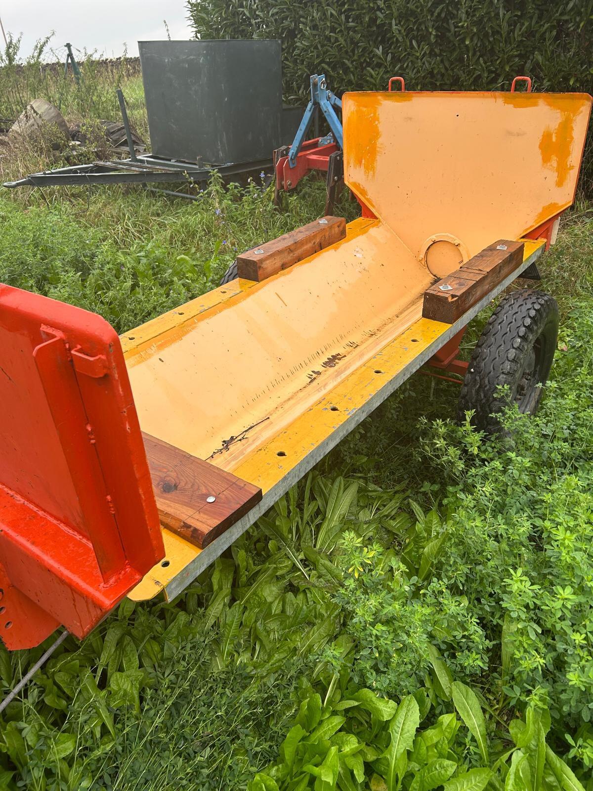 Traktor Anhänger 2
