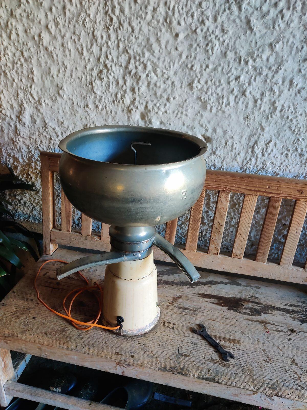 Milchzentrifuge 1